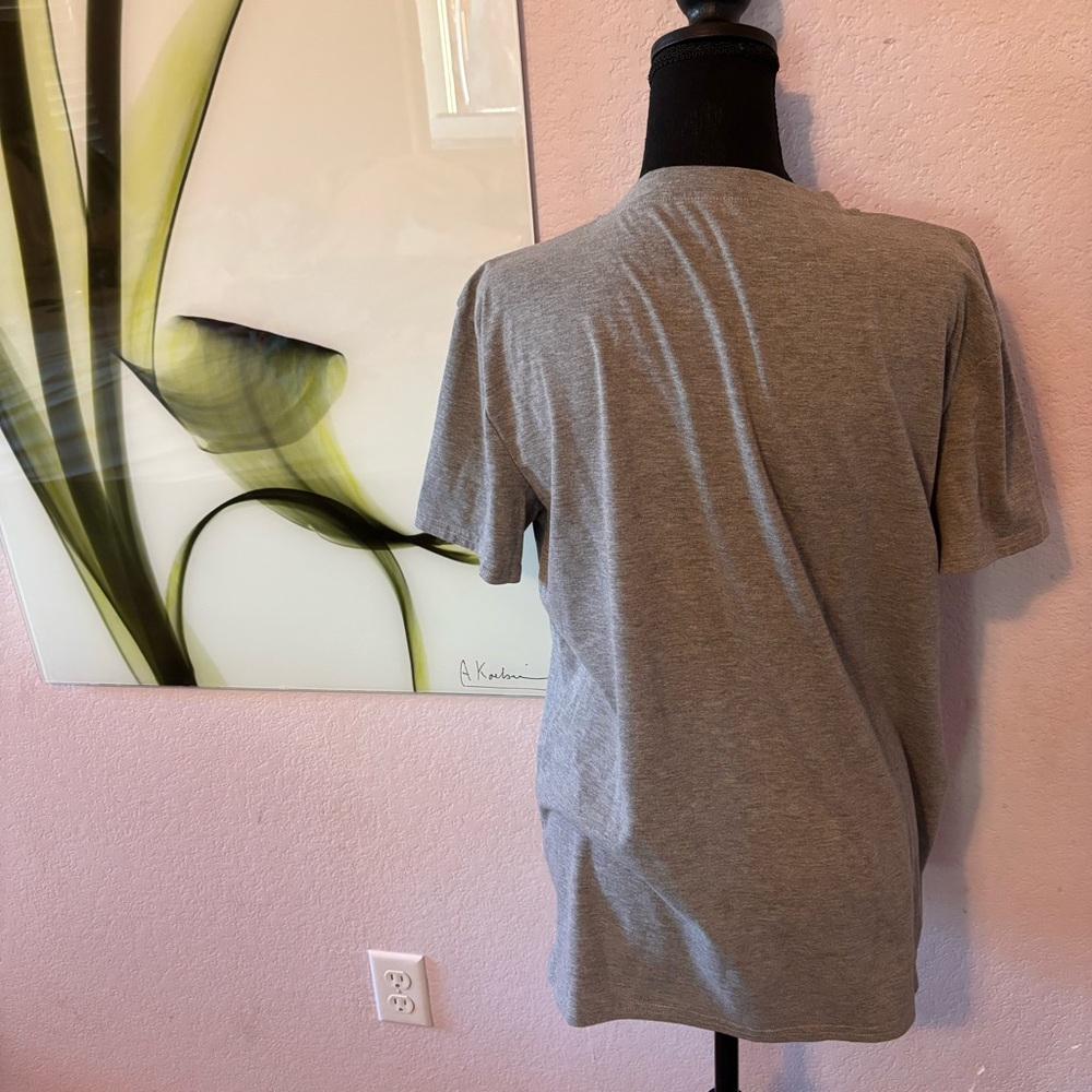shirt size medium - Picture 4 of 5